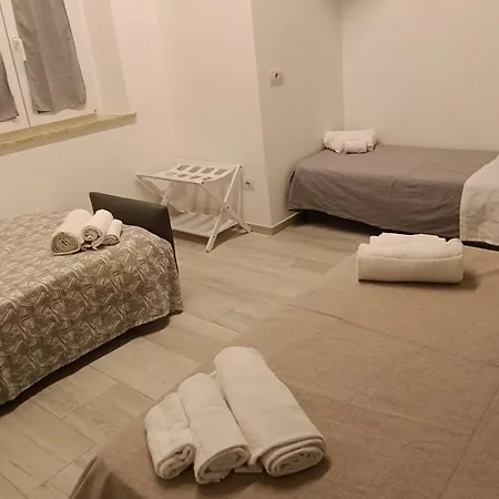 Mezzaluna Konukevi *